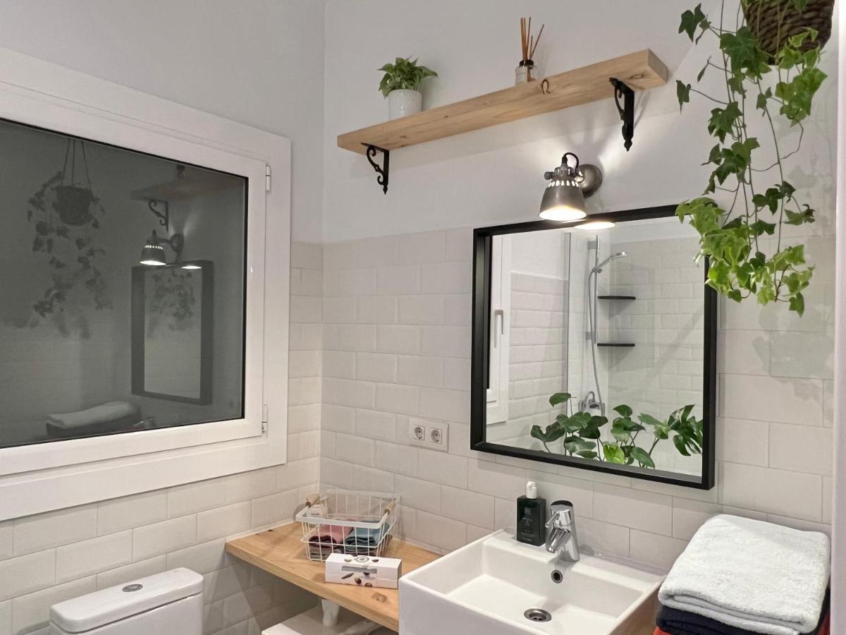 Charming Appartement In The Heart Of Barcelona Ngoại thất bức ảnh